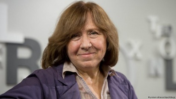 Светлана Алексиевич стала лауреатом Нобелевской премии по литературе