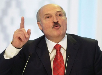 Лукашенко поздравил Алексиевич с получением Нобелевской премии