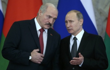 Лукашенко заявил, что обсудит с Путиным вопрос создания российских авиабаз в Белоруссии