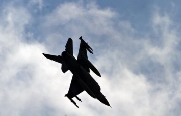 Истребители ВВС Турции нанесли авиаудары по позициям боевиков РПК