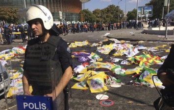 Премьер Турции: Основным подозреваемым в теракте в Анкаре является ИГИЛ