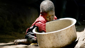 Эксперты: Каждый четвертый ребенок в мире страдает от недоедания