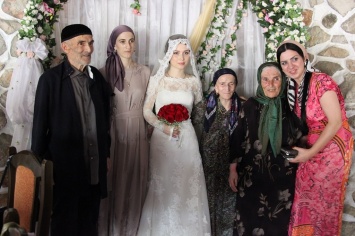 В Чечне стали популярны свадьбы в традиционном национальном стиле