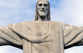 Самому знаменитому монументу Христа - 84 года (ФОТО)