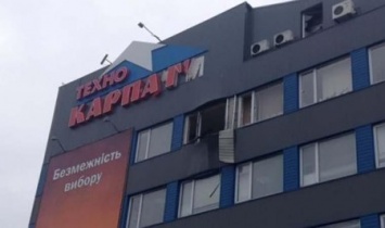 Мукачевская милиция рассматривает две основные версии взрыва в торговом центре (ВИДЕО)