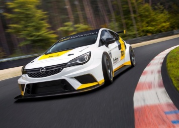 Opel рассекретил гоночный вариант Astra нового поколения