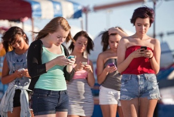 Исследование: подростки любят iPhone как никогда прежде