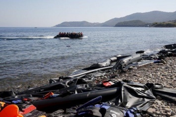 Вблизи Турции затонула лодка с мигрантами: есть погибшие