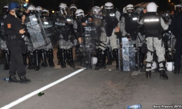 В столице Черногории произошли столкновения на антиправительственном митинге