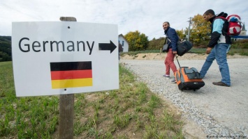 Профсоюз полиции ФРГ призвал построить забор на границе с Австрией