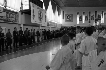 В Николаеве состоялось открытие чемпионата области по киокушинкай каратэ