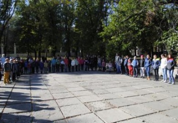 Дети переселенцев вместе с участниками боевых действий пролетели над Днепром