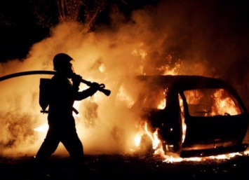 Ночью в Ужгородском районе сгорело авто