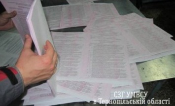 Эксперт объяснил, кому на "руку" перепечатка бюллетеней на Закарпатье