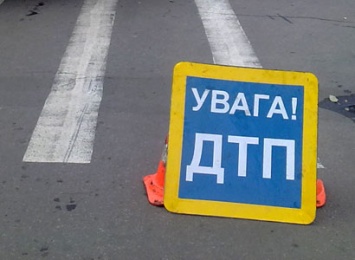 На трассе Киев - Чоп произошло двойное ДТП: один погибший и четверо пострадавших