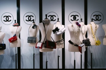 В 2016 году дом Chanel впервые в истории организует показ на Кубе