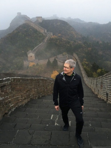 Тим Кук: Apple продолжит инвестировать в Китай, несмотря на кризис в экономике