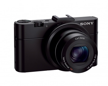 Sony выпустила новую фотокамеру RX1R II
