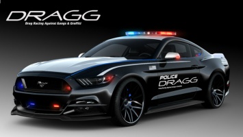 Новенький Mustang превратят в самую cексуальную полицейскую тачку