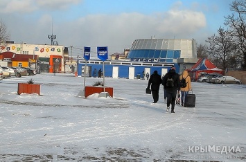 Зимой доставку продуктов и пассажиров в Крым обеспечат четыре парома-ледокола