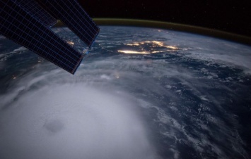 Мексика встречает сильнейший ураган (ВИДЕО)