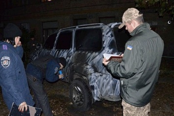 В Лисичанске неизвестные подожгли джип председателя избиркома