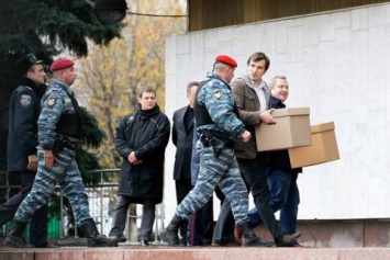 В Одессе в ТИК привезли протокол без цифр