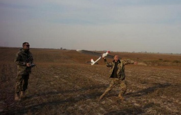 Волонтеры провели испытания новых беспилотников перед отправкой на фронт(Фото)