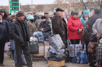 В Станице Луганской заработал рынок на манер логистического центра (видео)