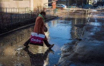 Жителей Синельниково спасают от потопа (Фото)