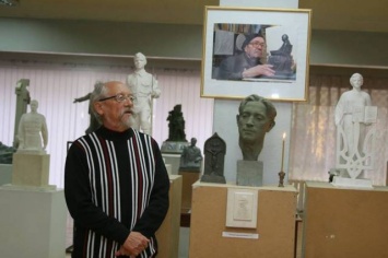 В Кривом Роге открылась выставка выдающегося скульптора Александра Васякина