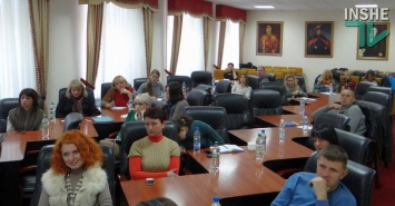 Тренинг в Николаевской ОГА: волонтерам рассказали о страхе, основных инстинктах и гибридной войне