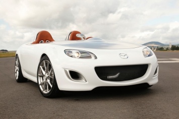 Mazda сделала из MX-5 два спорткара