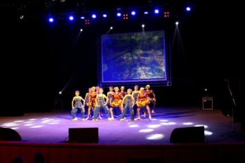 Масштабный фестиваль "Яркая страна" в Ужгороде завершили 4-часовым шоу (ФОТО)