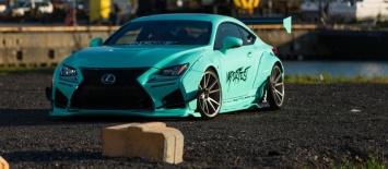 Lexus RC F приодели в крутой обвес от Rocket Bunny