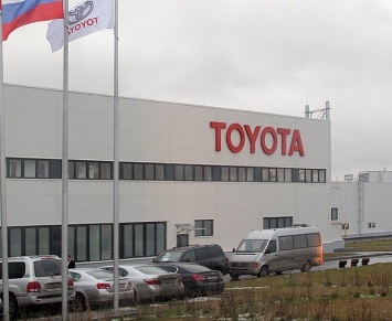 Завод Toyota в Петербурге на две недели остановил конвейер