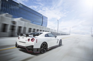 Nissan GT-R будет оснащаться системой автопилота