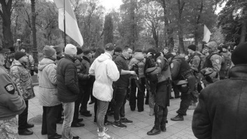 Сторонники "Укропа" начали митинг под ВР: правоохранители усилили охрану