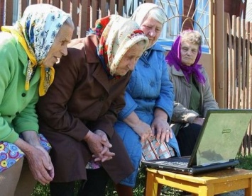 Ученые: Онлайн-тренировки укрепляют головной мозг пожилых людей
