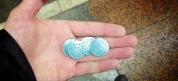 В Киевском метро продолжают думать, как избавиться от жетонов
