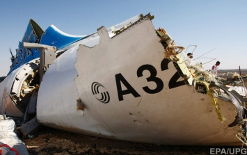 Расшифрован один из черных ящиков российского самолета A321. Reuters сообщает о взрыве