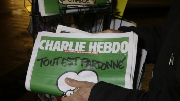 Журнал Charlie Hebdo высмеял катастрофу российского лайнера А321