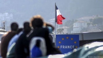 Франция временно вернет пограничный контроль