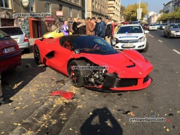 В Будапеште владелец LaFerrari разбил ее сразу же после покупки... ФОТО+ВИДЕО аварии