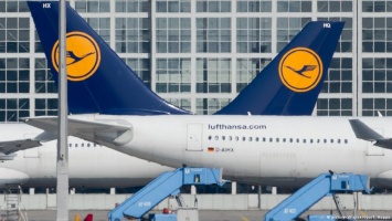 Бортпроводники Lufthansa расширяют забастовку