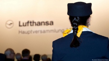 Забастовка бортпроводников Lufthansa: отменены более 900 рейсов