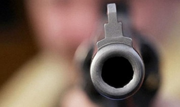 В Днепродзержинске задержали мужчину, который выстрелил прохожему в глаз