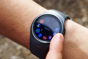 Samsung продемонстрировала возможности циферблата «умных» часов Gear S2