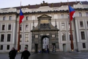 Президент Чехии позволит туристам заглянуть в свой кабинет