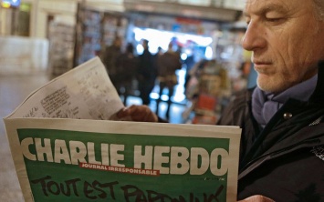 Charlie Hebdo опубликовал новую карикатуру на крушение А321